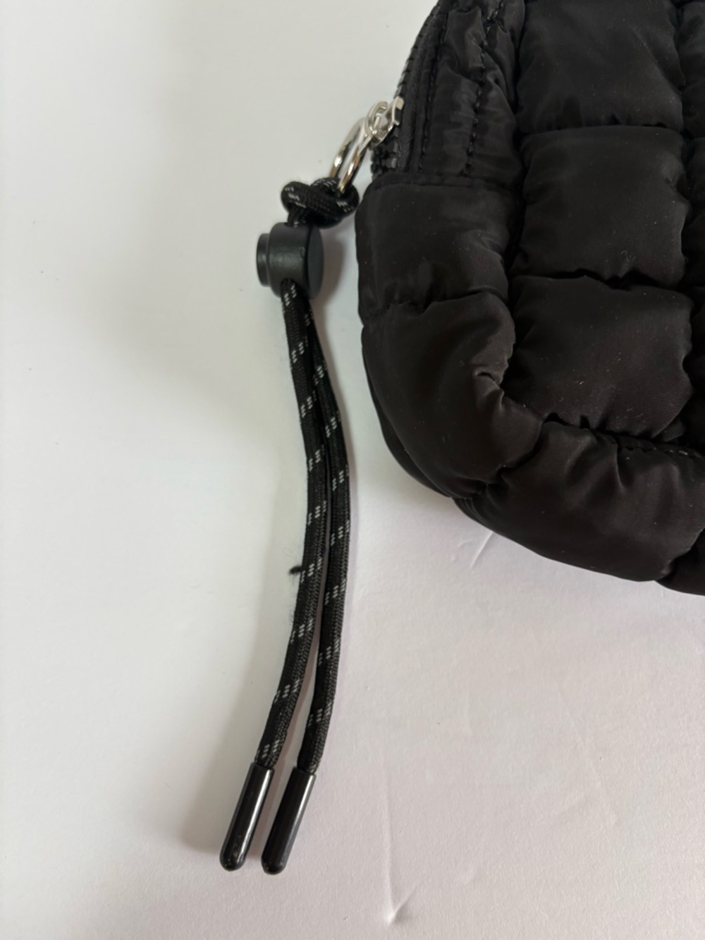 NWOT Free People FP Movement Quilted Mini Case - Picture 7 of 13